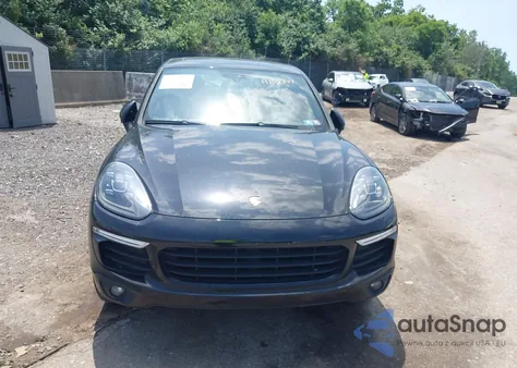 2017 Porsche Cayenne Platinum Edition z USA, uszkodzony, nr VIN WP1AA2A25HKA80374